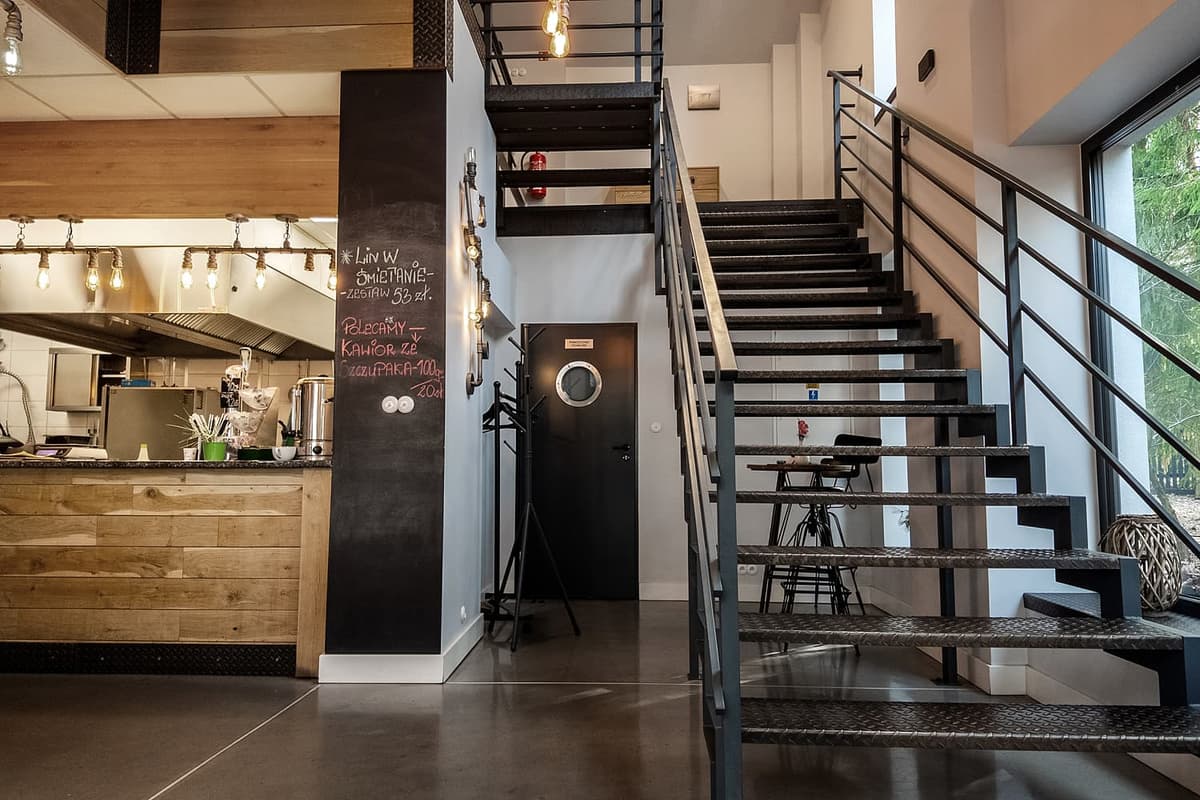 Bistro Smaki Jezior - wnętrze